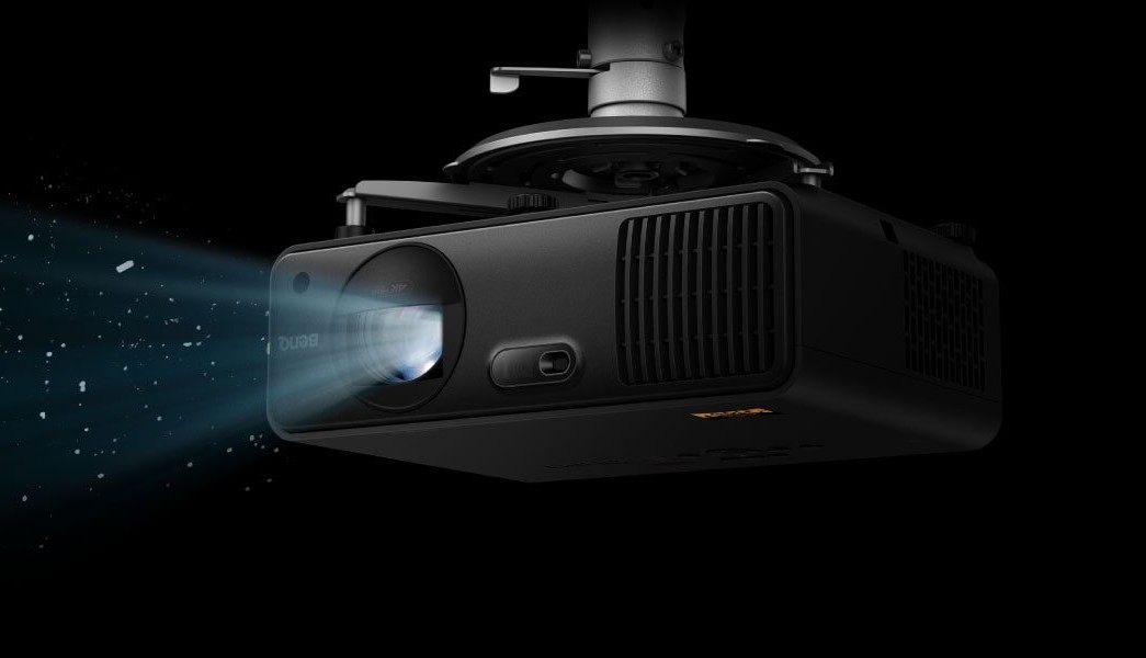 BenQ AK700ST 4K projector mounted above the hitting bay